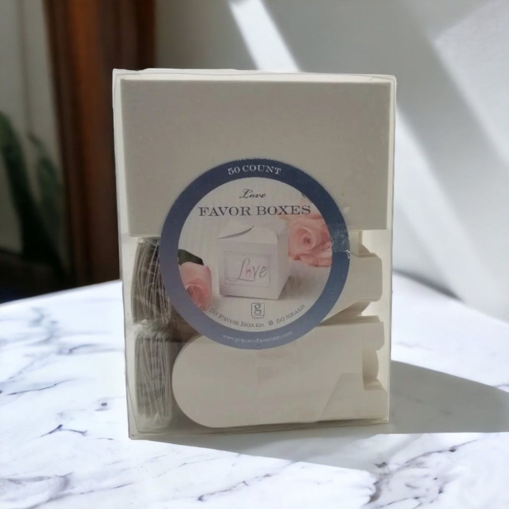 Jewel Love Favor Box Kit Weddings Anniversaries Special Occasions 50 Count